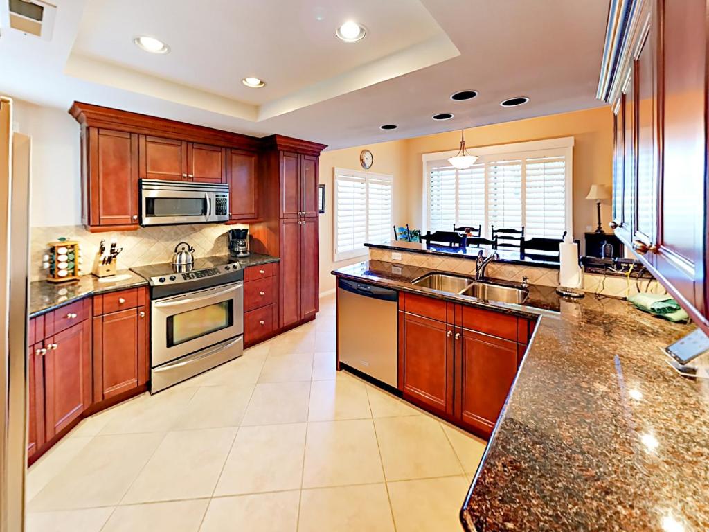 Popular attractions Area Nearby Property