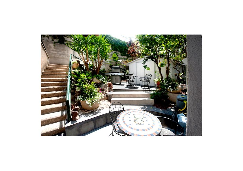 Boutique Apartment "Facing the Sea" photo
