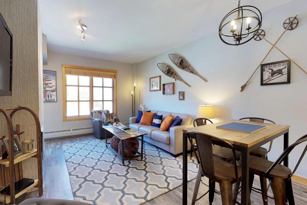 Passage Point 422, Copper Mountain