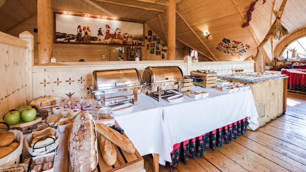 3. Skansen ..