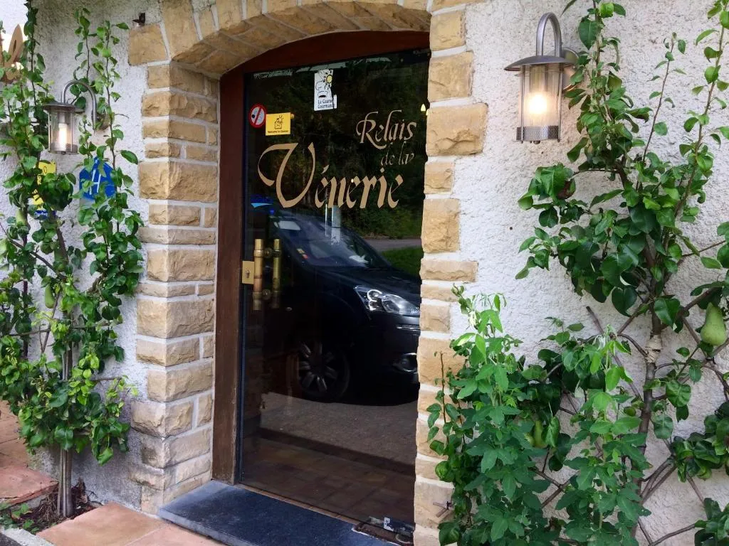 文内瑞酒店，位于维尔通的酒店