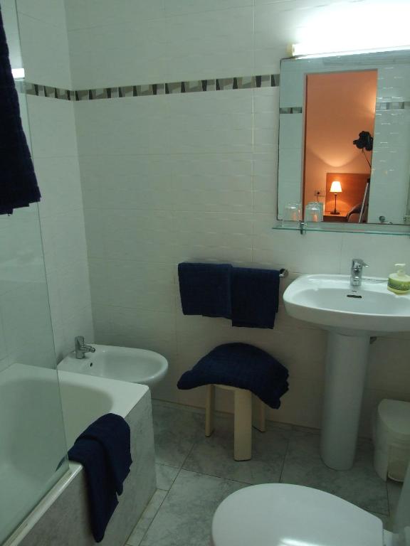 Hotel Montserrat photo