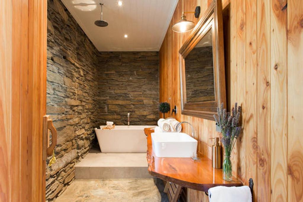 Creagh Cottage photo