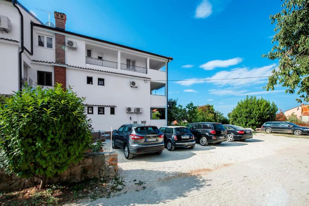 Apartments Nikval photo