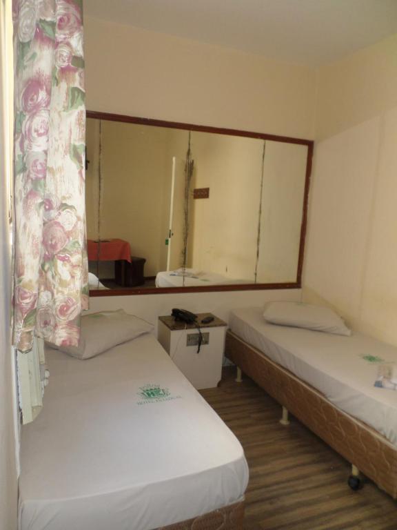HOTEL ESTADUAL adults only photo