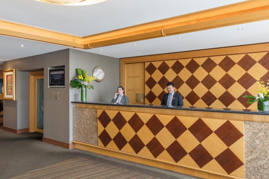 フロント・ロビー