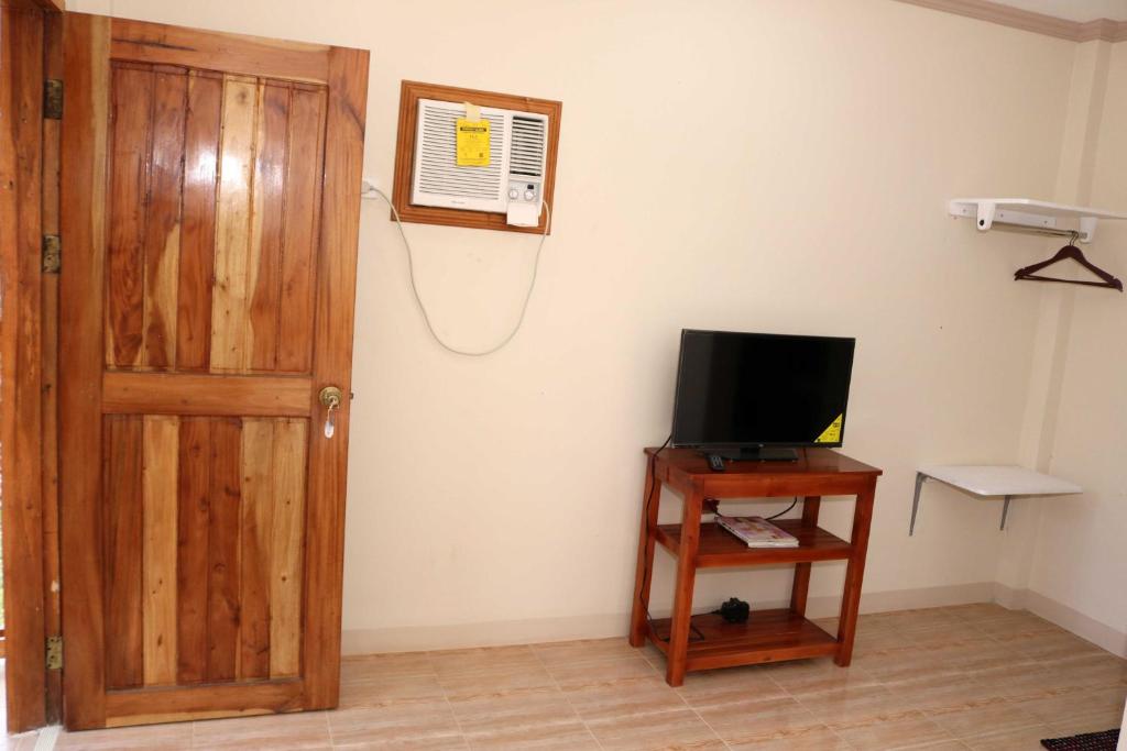 D's Oceanview Beach Resort photo