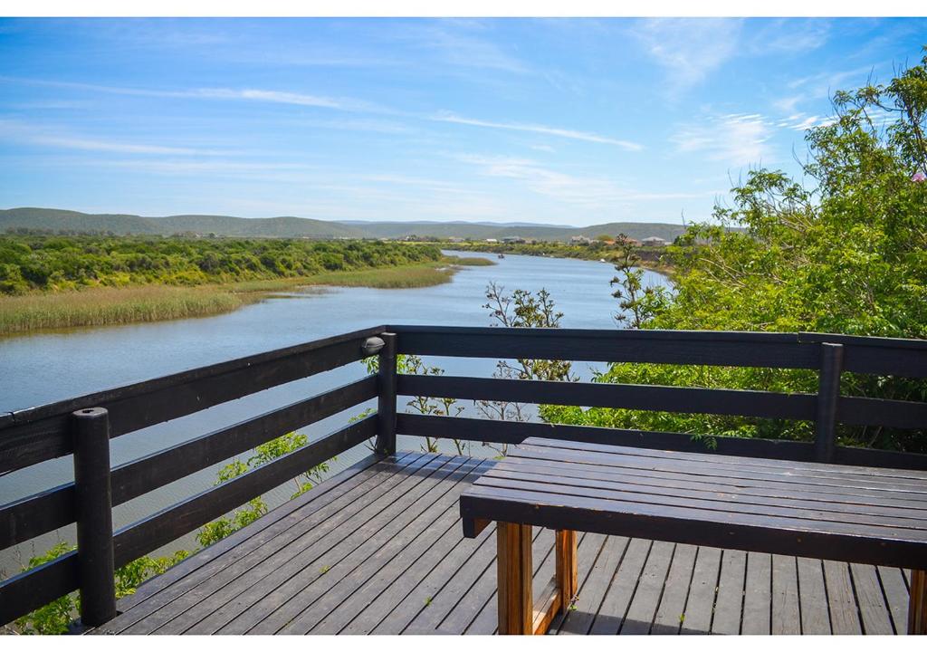 Sundaze Riverside House - Colchester - 5km from Elephant Park photo