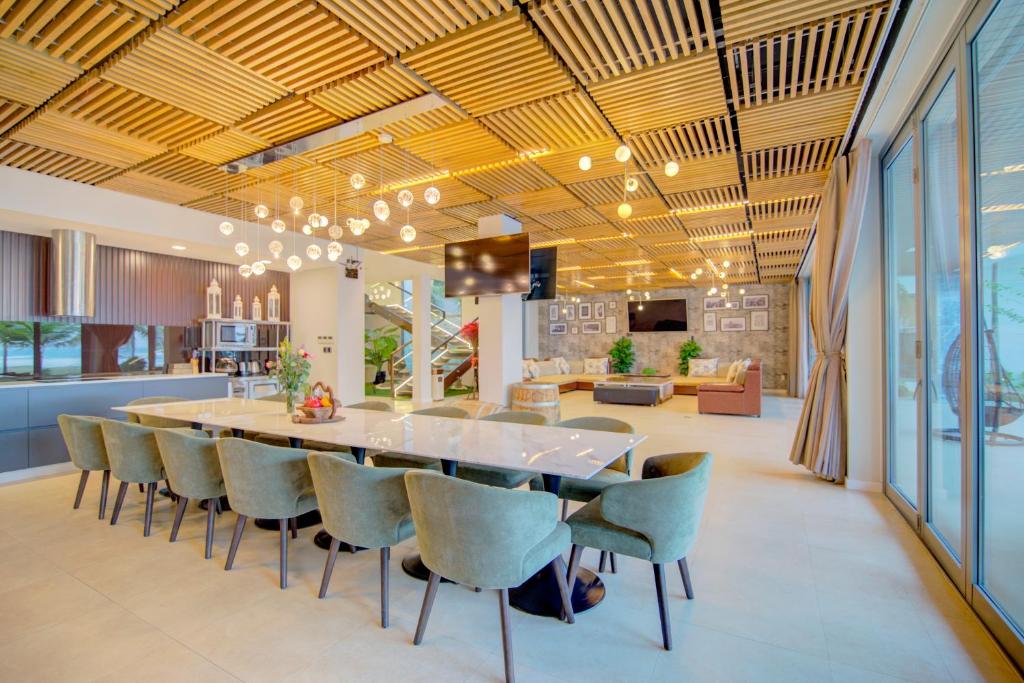 The Five Stars Villa 8 Bedrooms Beachfront 호텔 이미지 1
