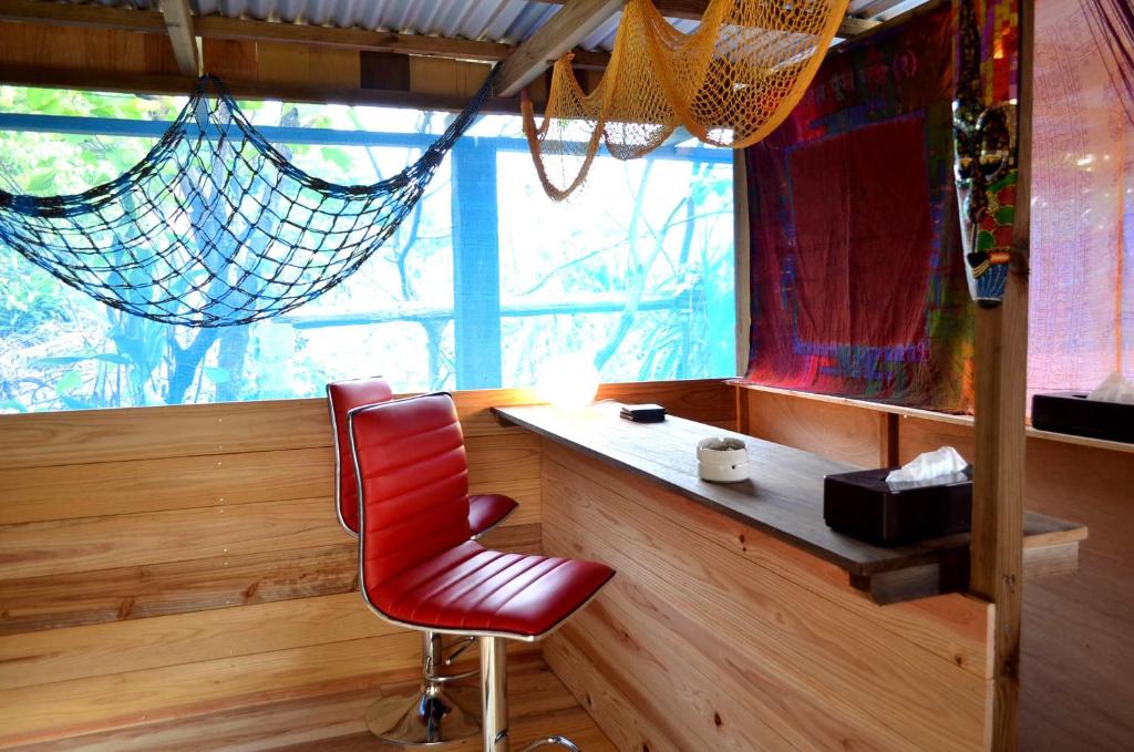 Shared lounge/TV area