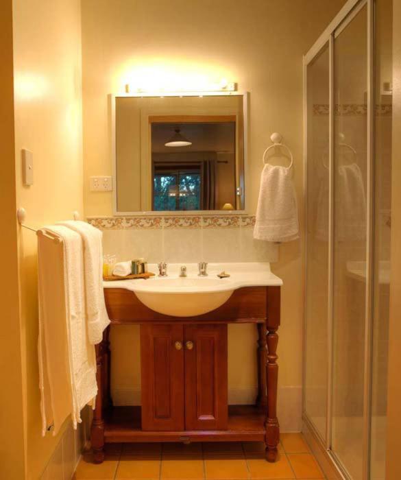 Accommodation Creek Cottages & Sundown View Suites photo