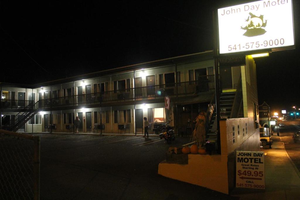 John Day Motel photo