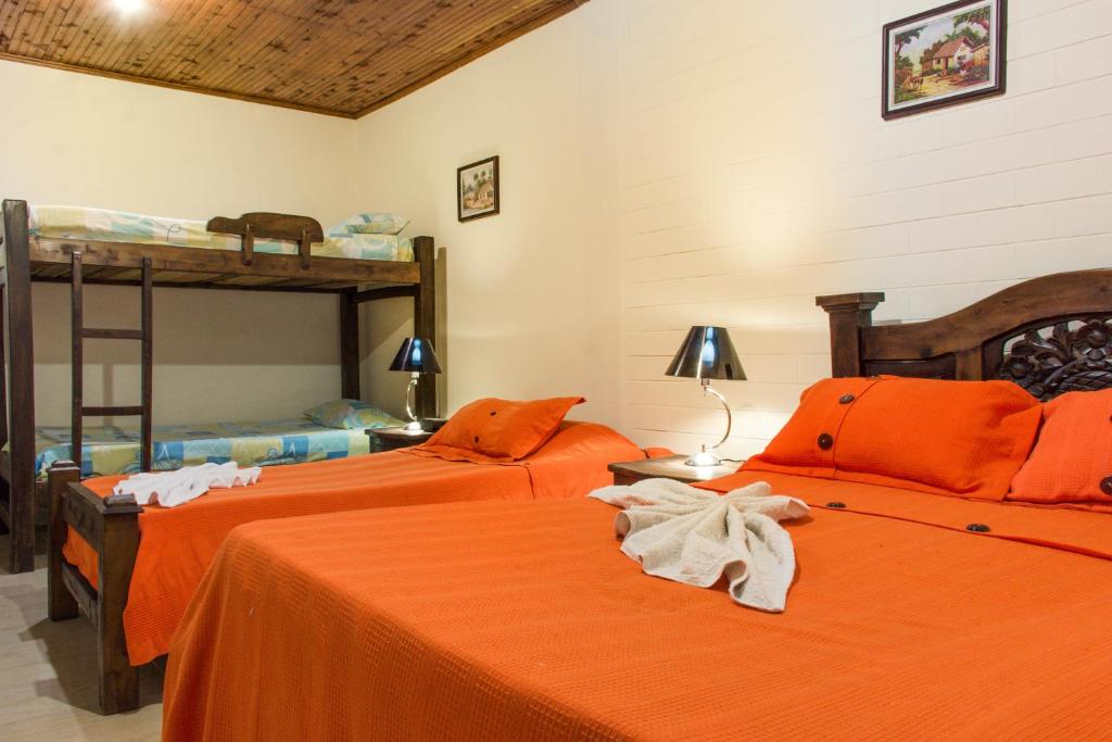 Hotel D' Oscar - 4