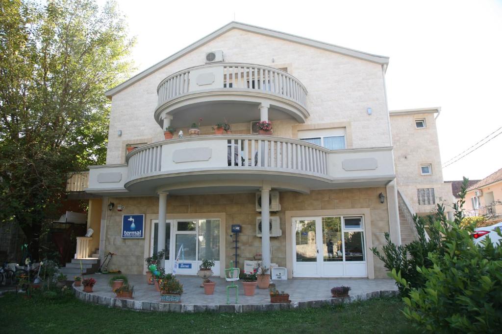 Apartments Vujosevic - 2
