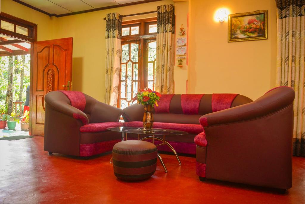 Lak Sewana Home Stay — Hotel in Kandy