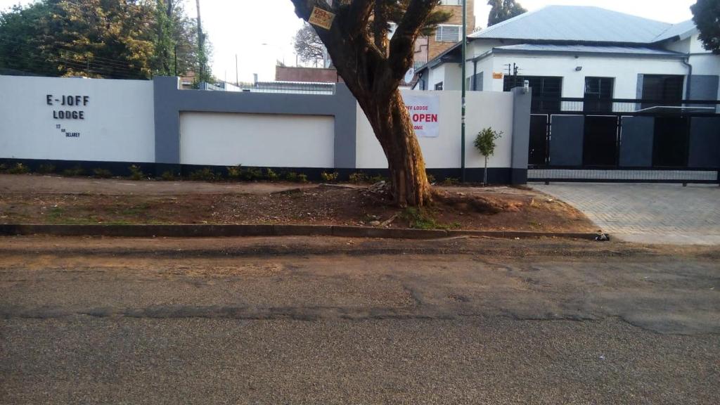 E-JOFF Lodge — Hotel in Johannesburg