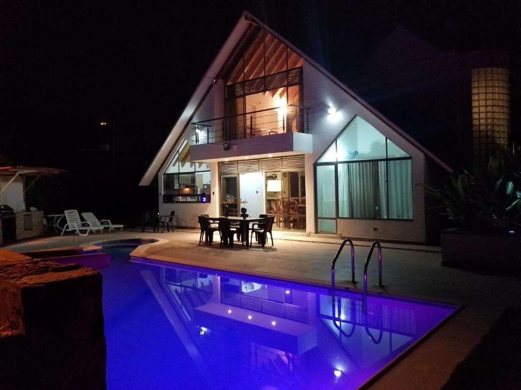 casa quinta de veraneo piscina privada