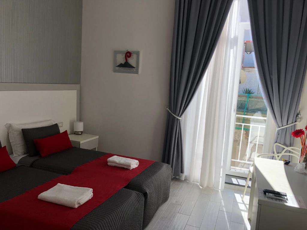 Chiaia Guest House photo