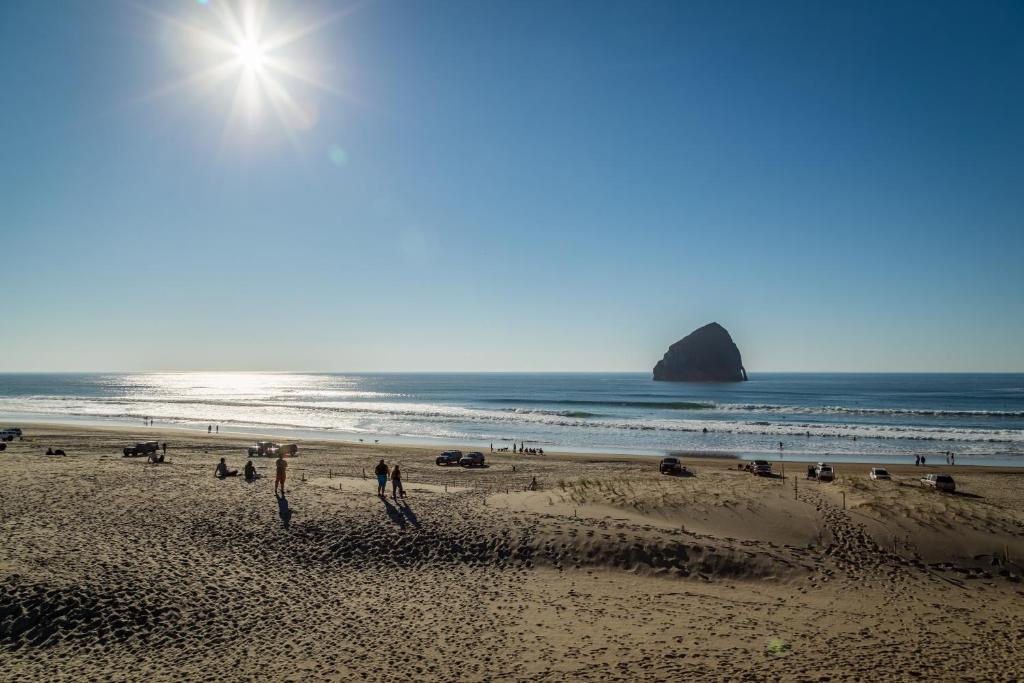 Headlands Coastal Lodge & Spa photo