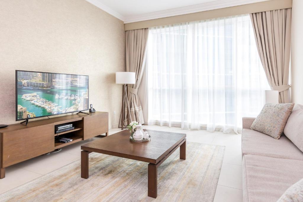 Lovely 2BR with Assistant Room in Al Bateen Residences JBR — Hotel in Dubai