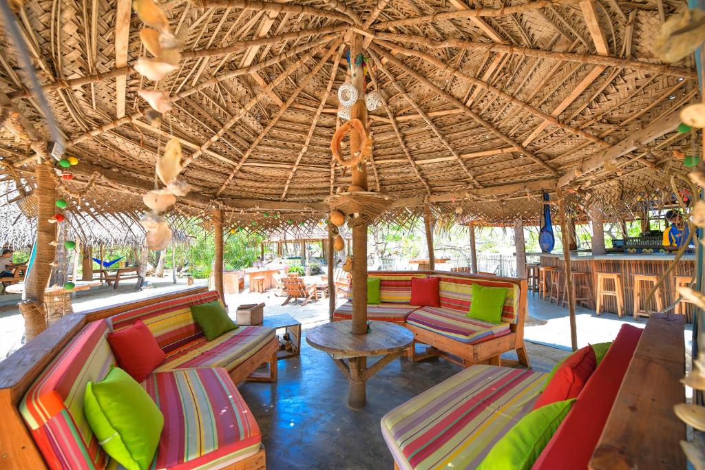 Kitesurfing Lanka