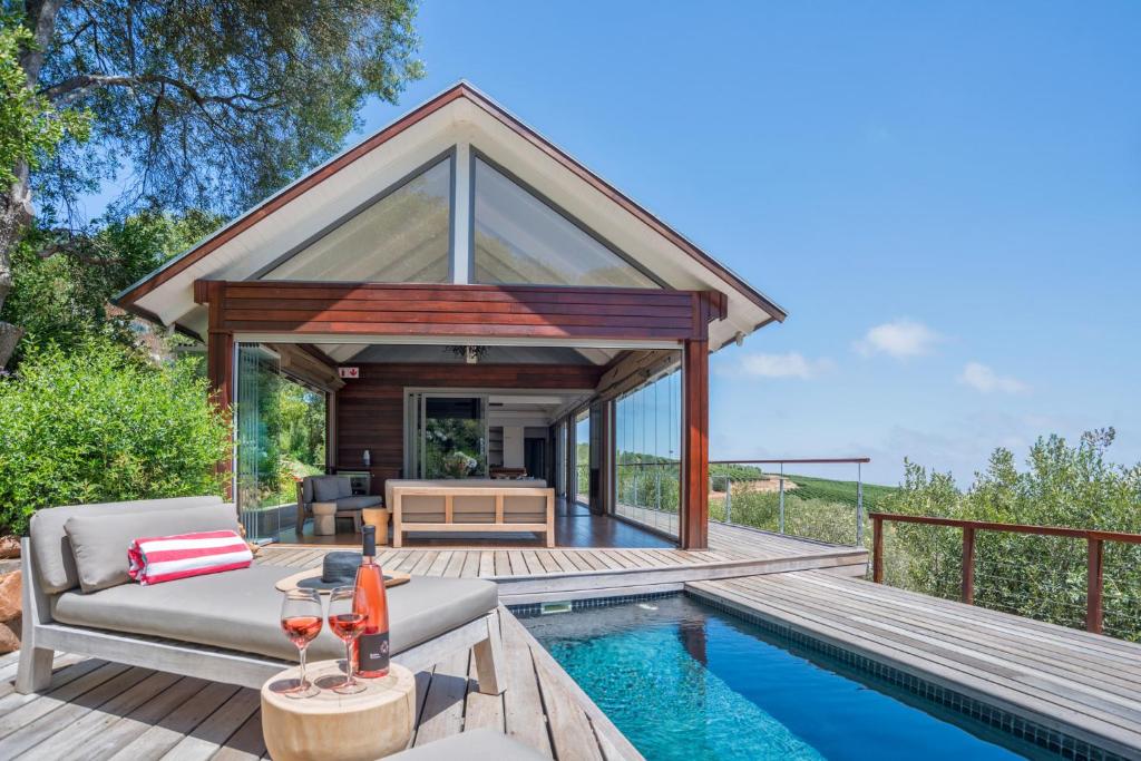 Bush Lodge at Hidden Valley Wines — Hotel in Cape Town