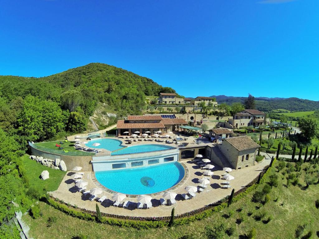 Spa Resort Fonte Alla Lepre photo
