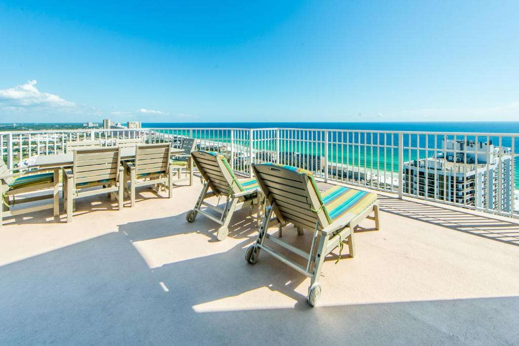 Ariel Dunes I 2401 by RealJoy Main image 1