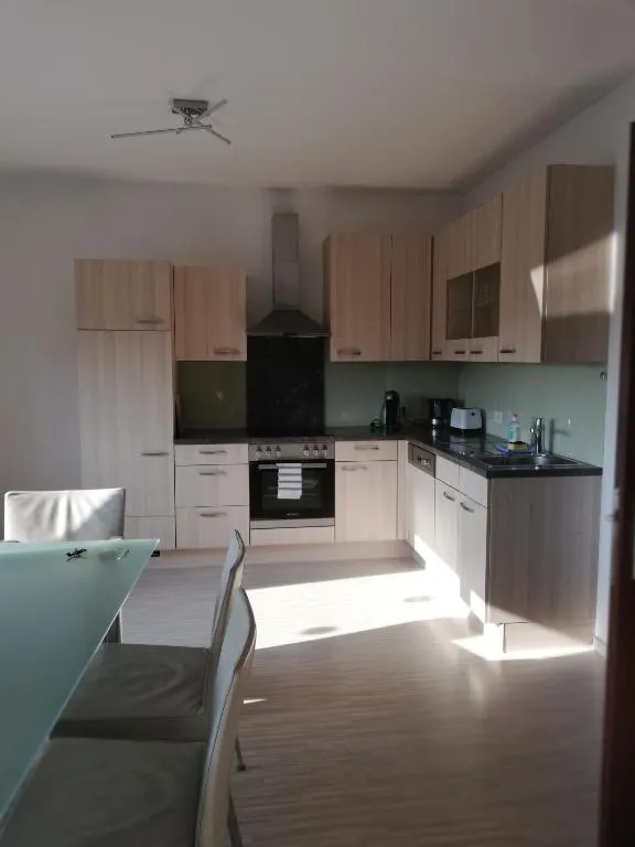 Modernes 2-Zimmer-Apartment nahe Graz, hotel en Gratkorn