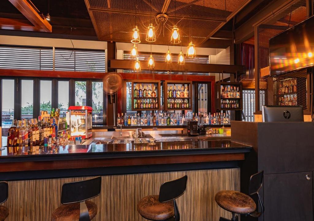 Pub/Lounge
