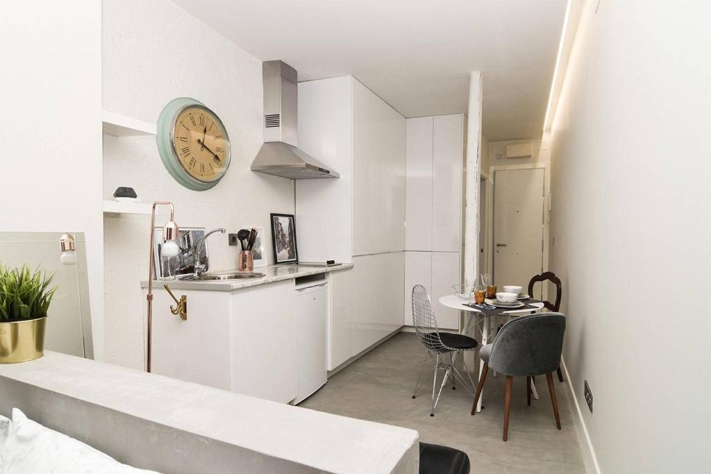 Modern Studio in Embajadores Street by Batuecas - 2