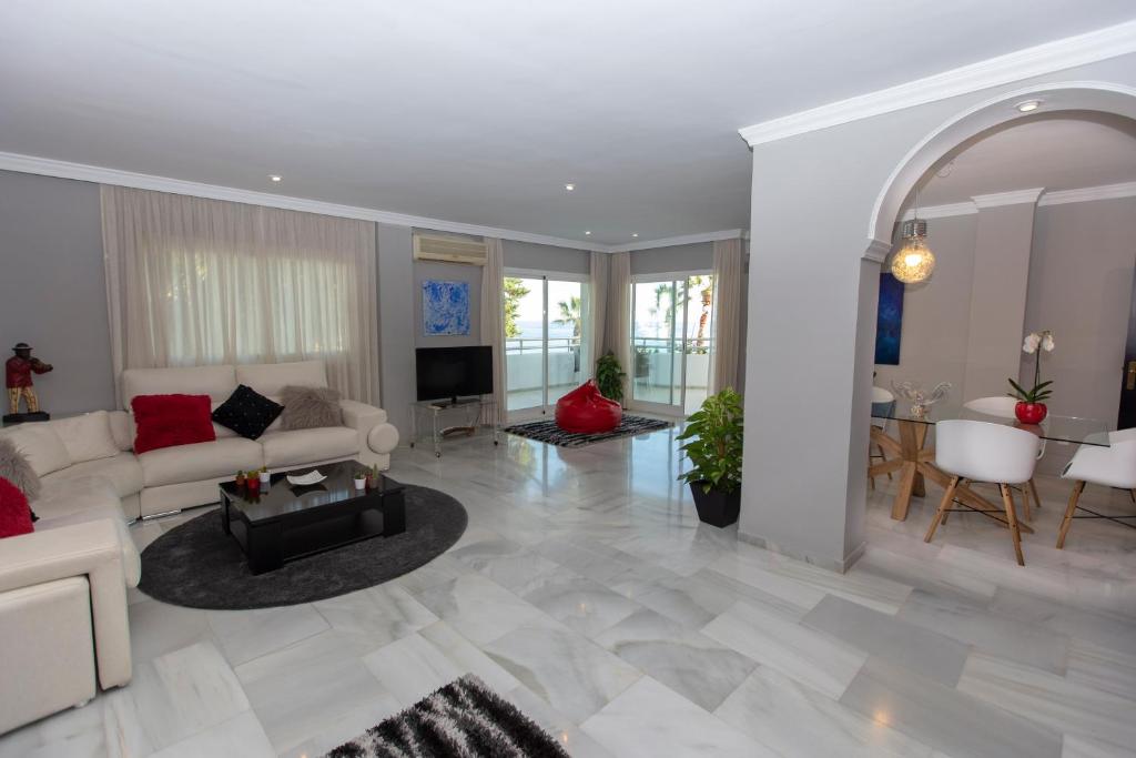 Villa Venecia Apartamento de Lujo en 1º linea de playa parking 전경