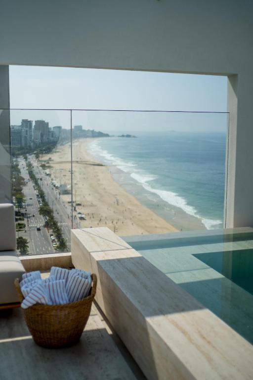 JANEIRO Hotel