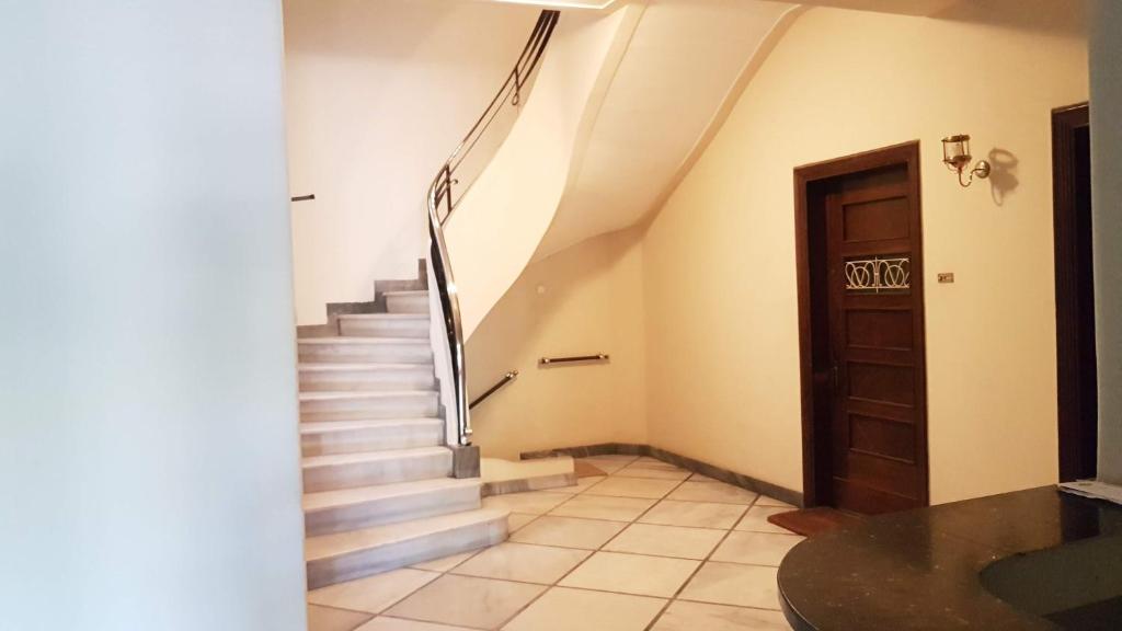 Violet Errathens Apartment - Athens Center, 7 BD, 3 BATH photo