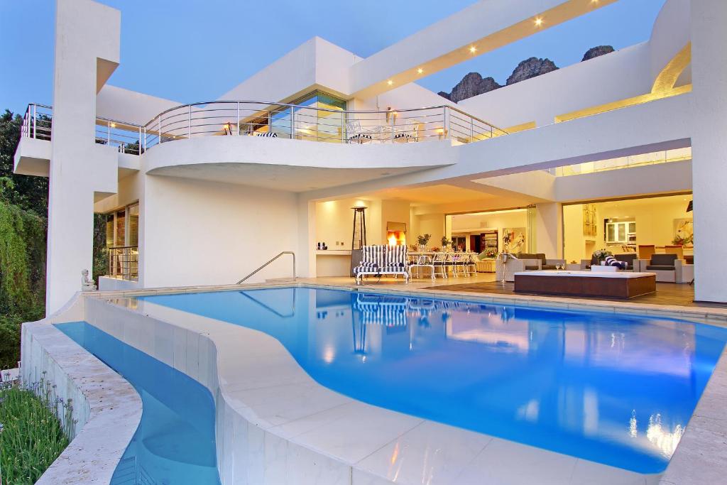Hollywood Mansion & Spa Camps Bay, Кейптаун