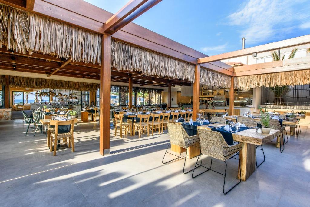 Crete Island Stella Village Seaside Hotel dining