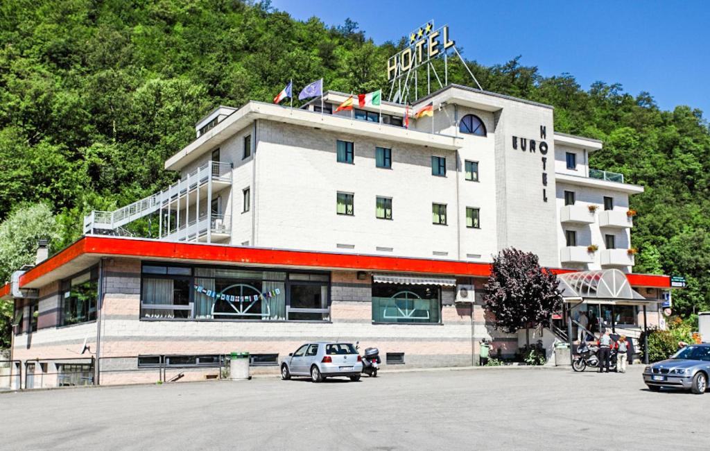 Hotel Euro photo