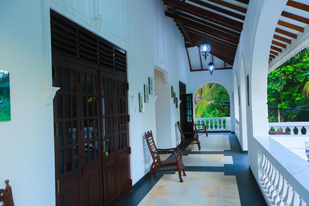Facilities, SRILANKNVILLA - Your luxury holiday residence. in Unawatuna