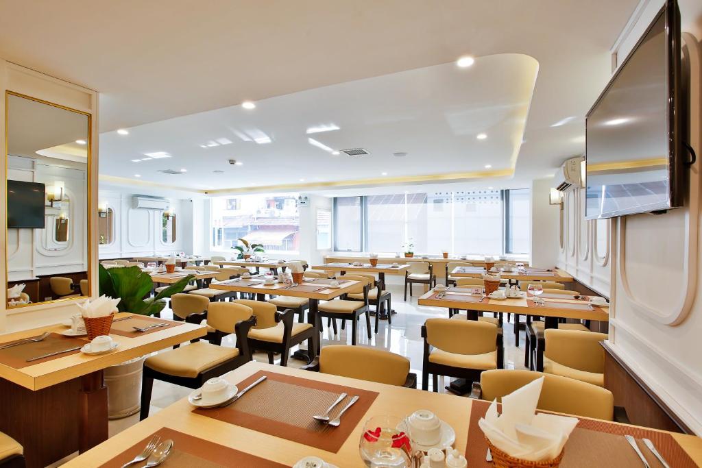 Khách sạn Aluna Bến Thành