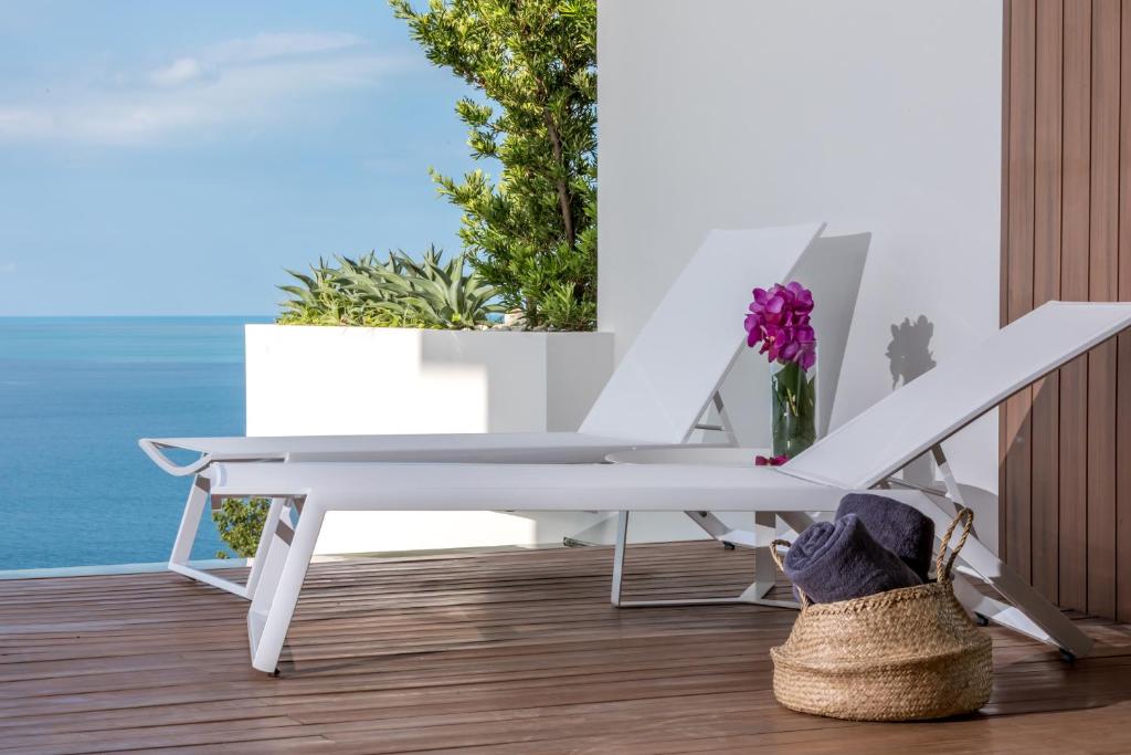 Villa Veasna by Sukkho Samui Estates photo
