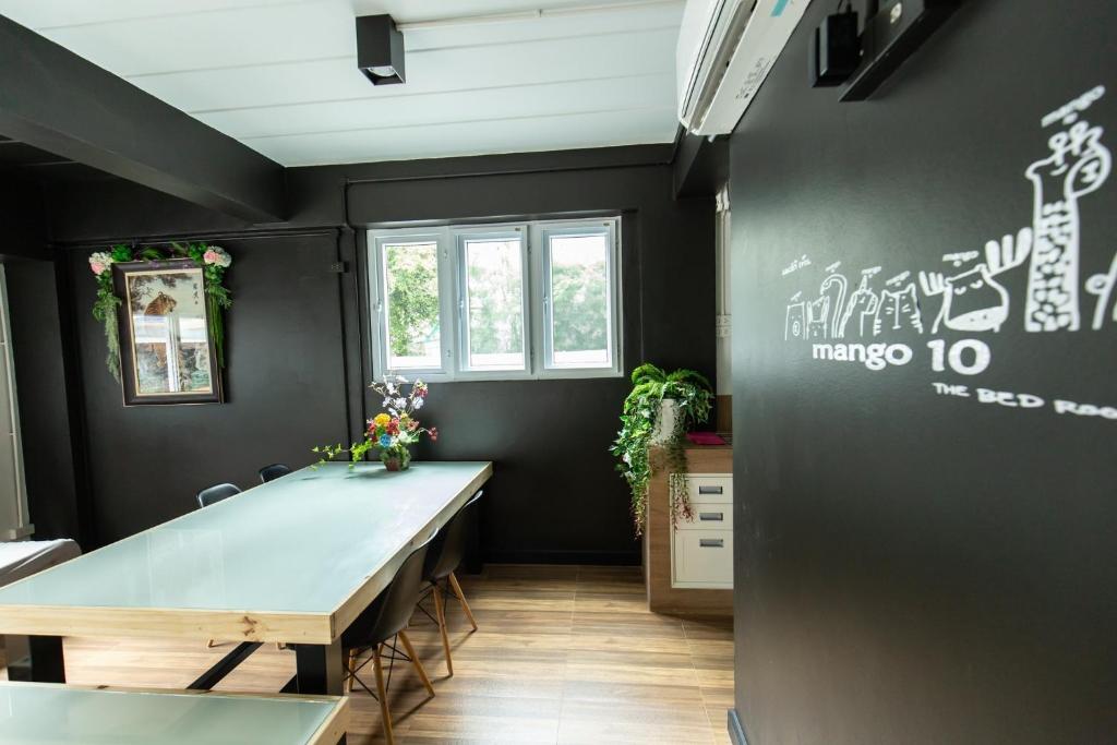 Mango10 House photo