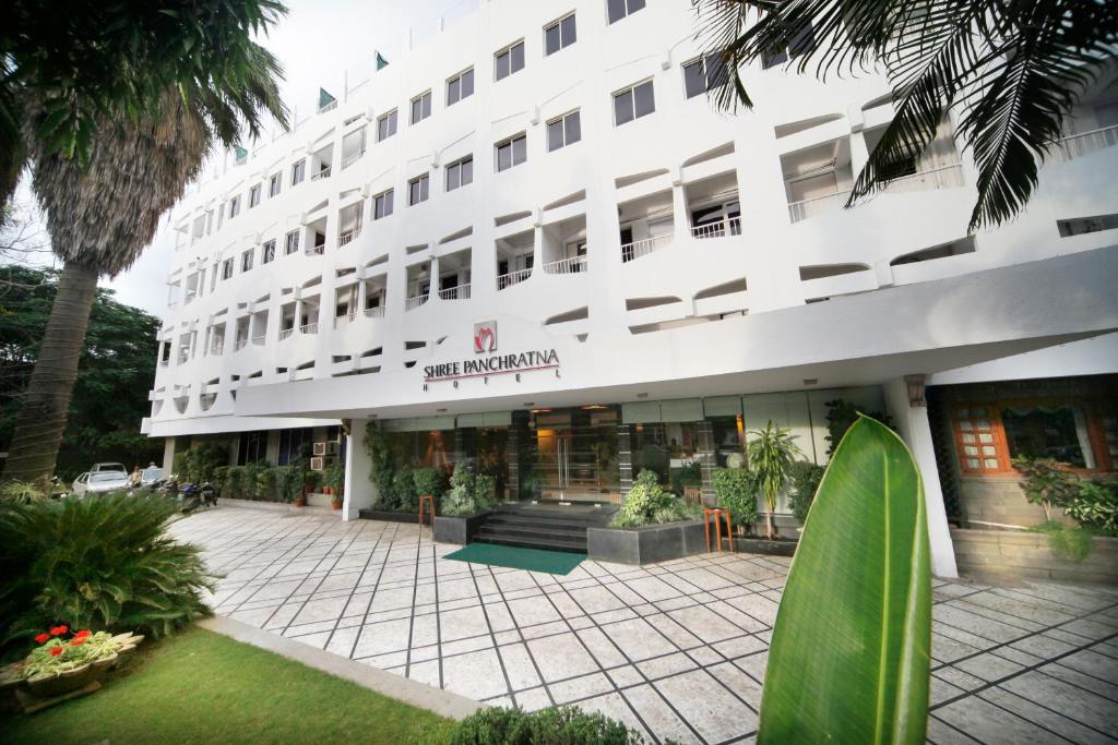 Hotel Shree Panchratna photo