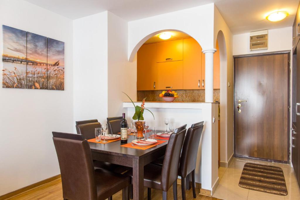 Lav Apartman Budva photo