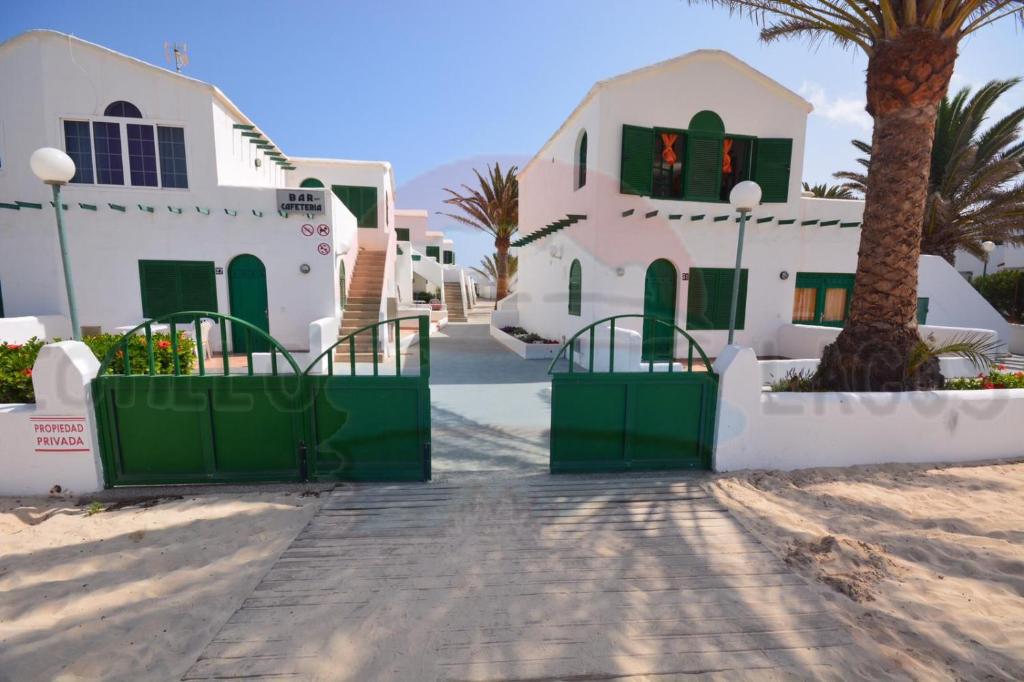 Cotillo Lagos photo