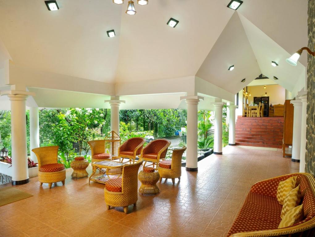 Hotel Treetop Hotel (Thekkady) Deals, Photos & Reviews