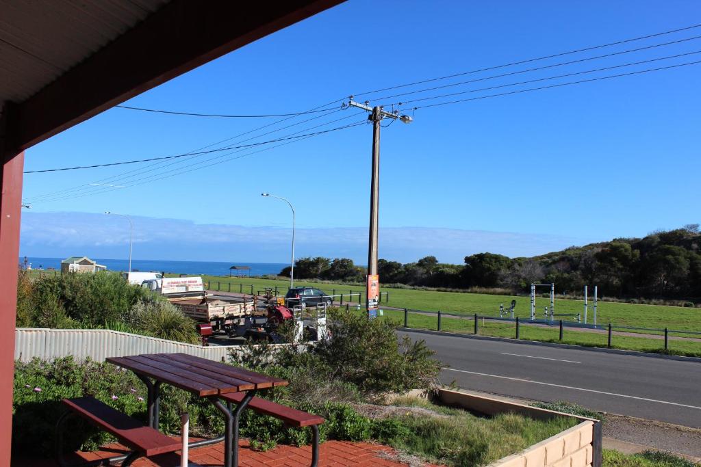 Bott's Beach Retreat - Maslin Beach - 100M to beach