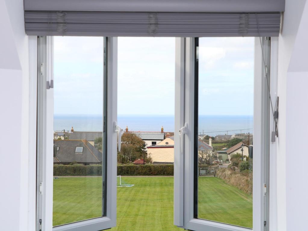 Myles View, Pendeen photo 8