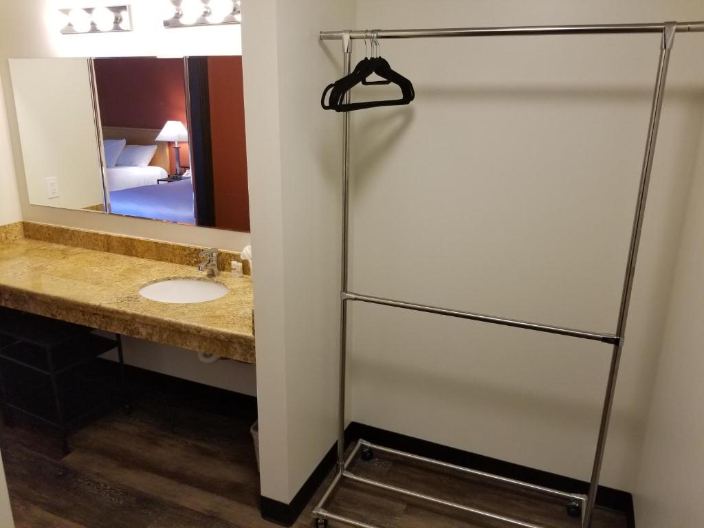 Best Lynnwood Inn photo