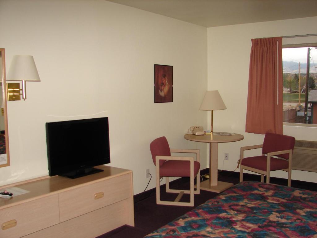 Mountain View Motor Inn photo