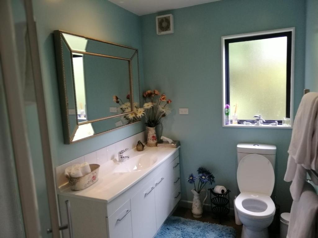 Boutique Art Retreat photo